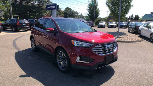 2019 Ford Edge Titanium AWD photo