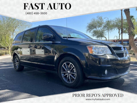 2017 Dodge Grand Caravan SXT FWD photo