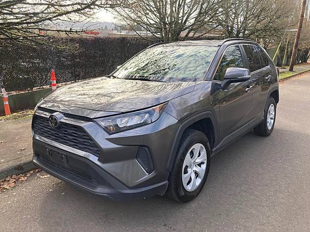 2019 Toyota RAV4 LE AWD photo