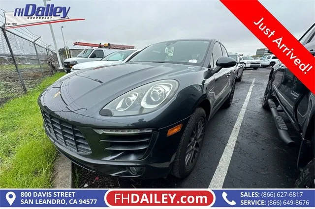2018 Porsche Macan S AWD photo