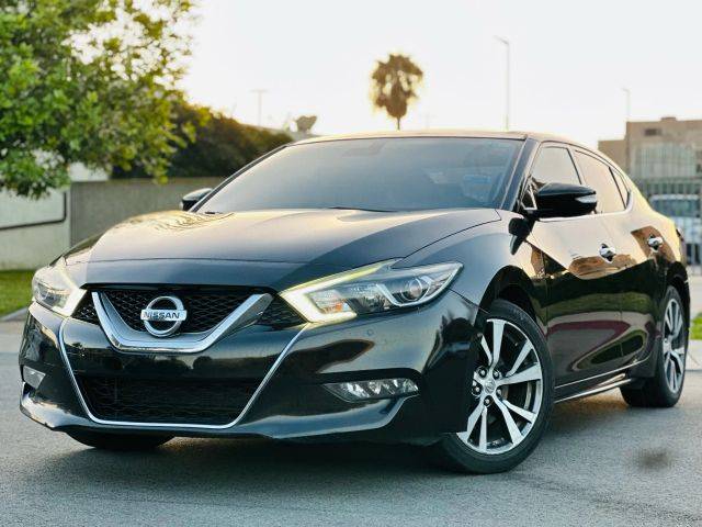 2017 Nissan Maxima Platinum FWD photo