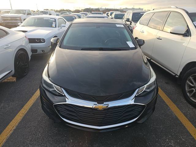 2019 Chevrolet Cruze LT FWD photo