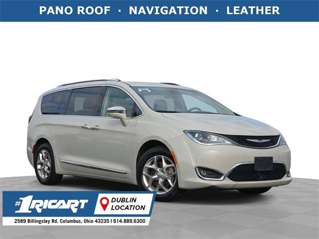 2019 Chrysler Pacifica Minivan Limited FWD photo