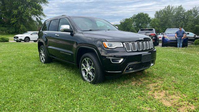 2019 Jeep Grand Cherokee Overland 4WD photo