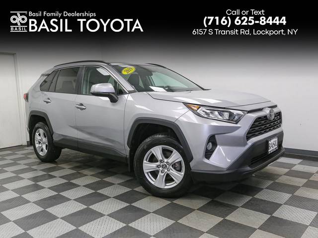2019 Toyota RAV4 XLE AWD photo