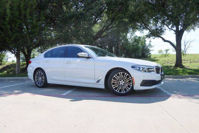 2019 BMW 5 Series 530i RWD photo