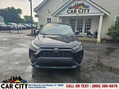 2019 Toyota RAV4 LE AWD photo