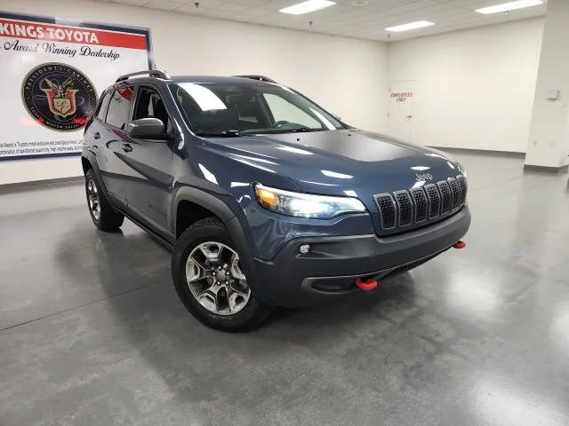 2019 Jeep Cherokee Trailhawk 4WD photo