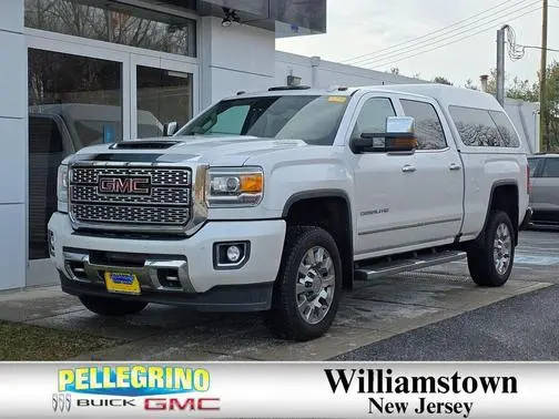 2019 GMC Sierra 2500HD Denali 4WD photo