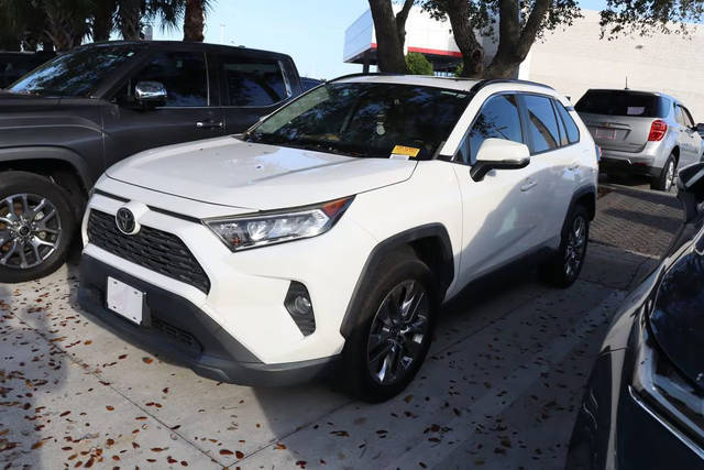 2019 Toyota RAV4 XLE Premium FWD photo