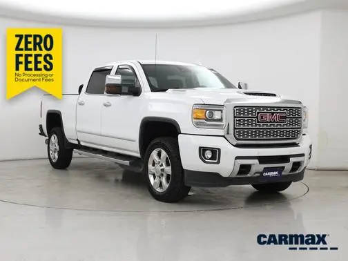 2019 GMC Sierra 2500HD Denali 4WD photo