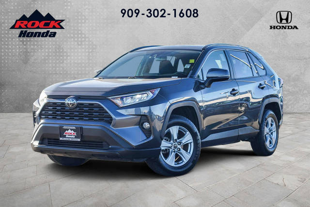 2019 Toyota RAV4 XLE FWD photo