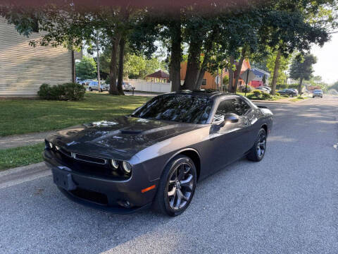 2019 Dodge Challenger SXT RWD photo