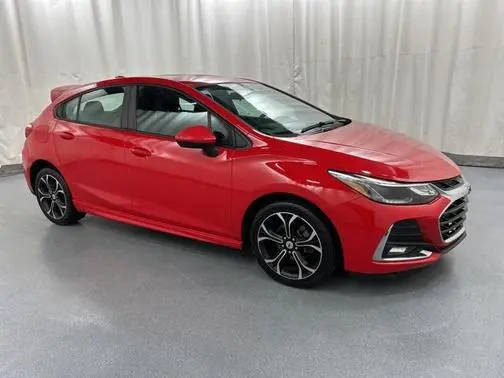 2019 Chevrolet Cruze LT FWD photo