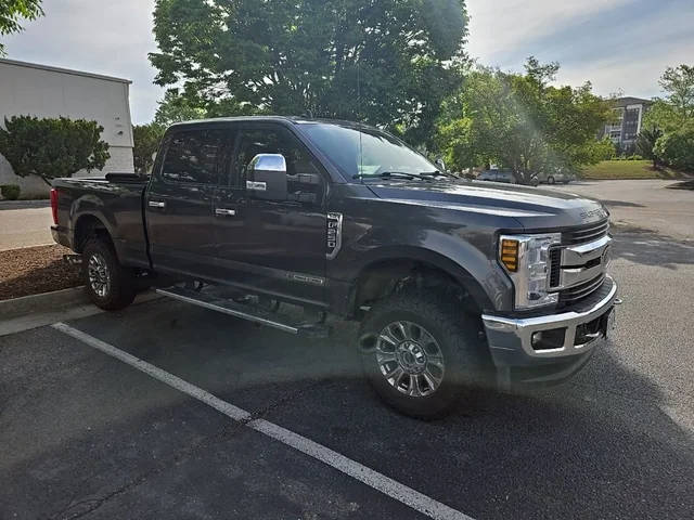 2019 Ford F-250 Super Duty XLT 4WD photo