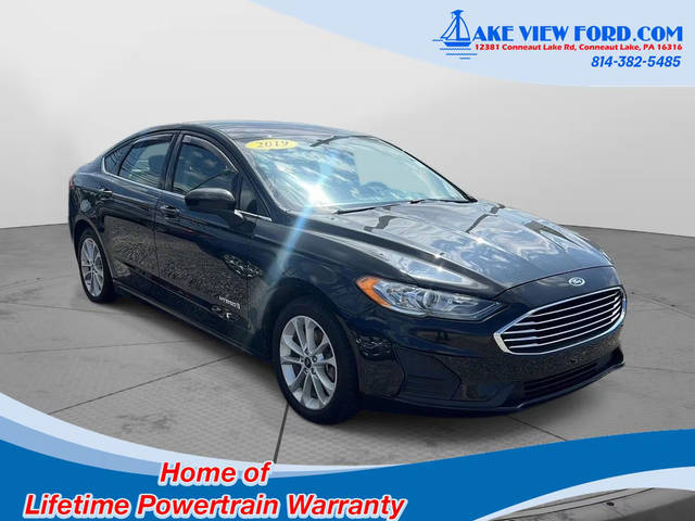 2019 Ford Fusion SE FWD photo