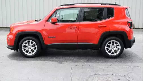 2019 Jeep Renegade Latitude FWD photo