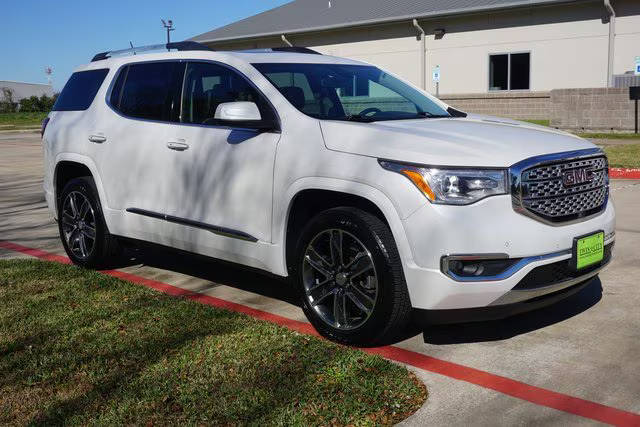 2019 GMC Acadia Denali FWD photo