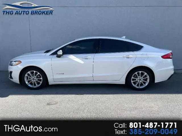 2019 Ford Fusion SE FWD photo