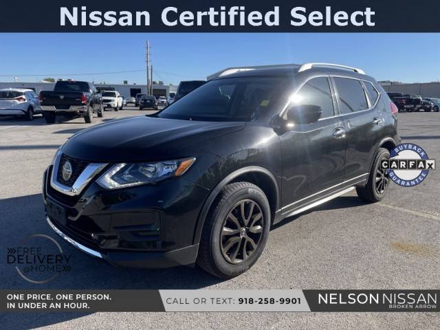 2018 Nissan Rogue SV FWD photo