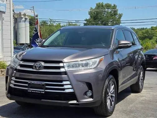 2019 Toyota Highlander XLE AWD photo