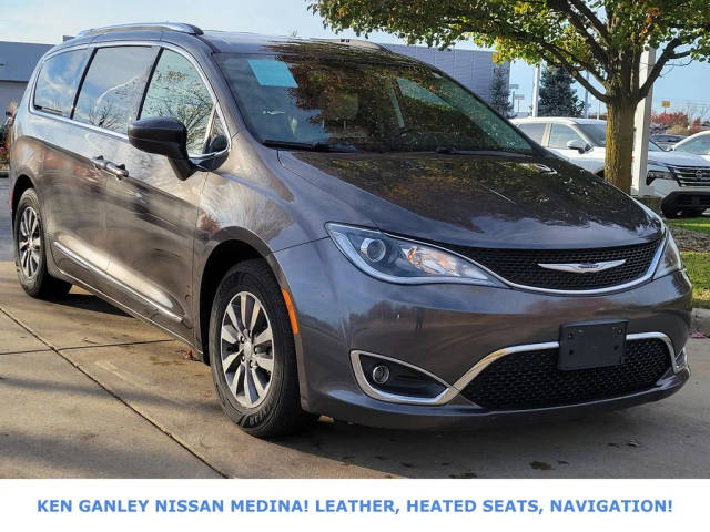 2019 Chrysler Pacifica Minivan Touring L Plus FWD photo