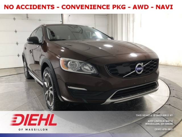 2018 Volvo V60 Cross Country  AWD photo