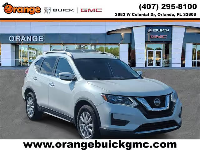 2019 Nissan Rogue SV FWD photo