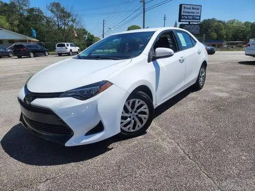 2018 Toyota Corolla LE FWD photo