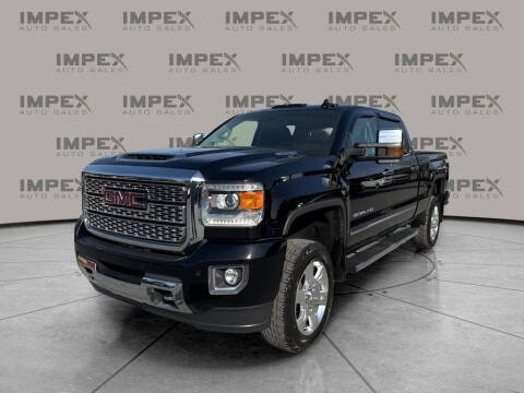 2019 GMC Sierra 2500HD Denali 4WD photo