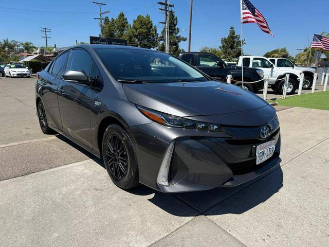 2019 Toyota Prius Prime Premium FWD photo