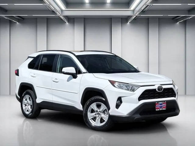 2019 Toyota RAV4 XLE AWD photo