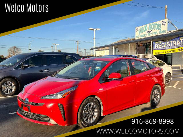 2019 Toyota Prius XLE FWD photo