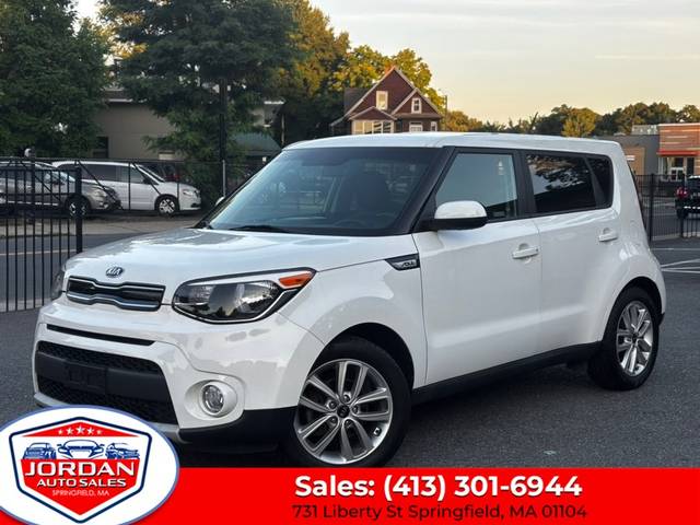 2019 Kia Soul + FWD photo
