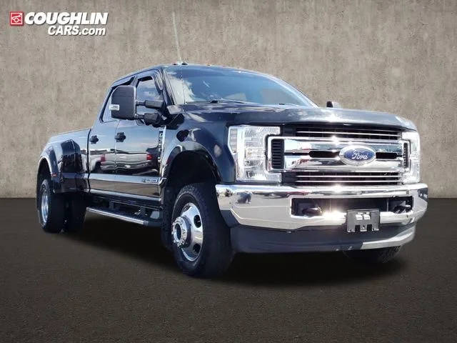 2019 Ford F-350 Super Duty XL 4WD photo