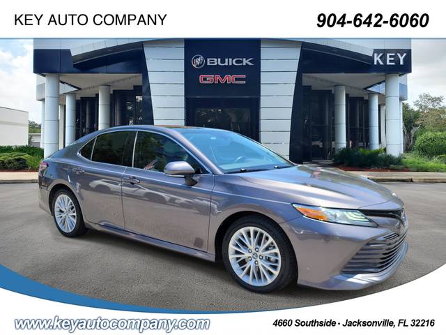 2019 Toyota Camry XLE FWD photo