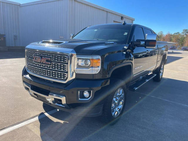 2019 GMC Sierra 2500HD Denali 4WD photo