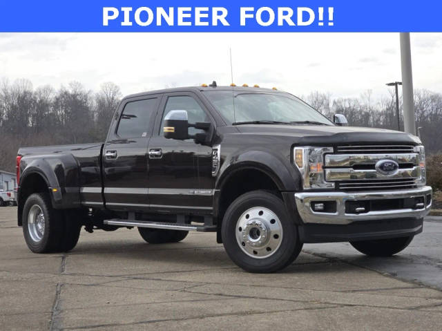 2019 Ford F-450 Super Duty LARIAT 4WD photo