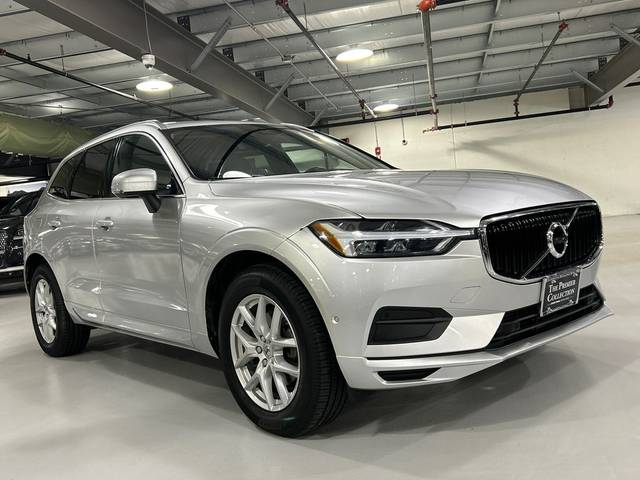 2019 Volvo XC60 Momentum AWD photo