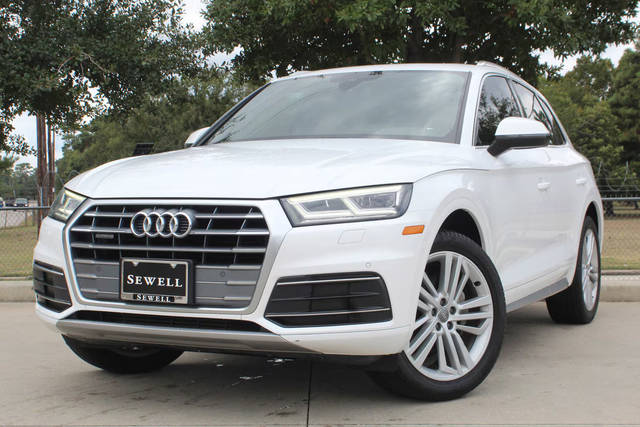 2019 Audi Q5 Premium Plus AWD photo