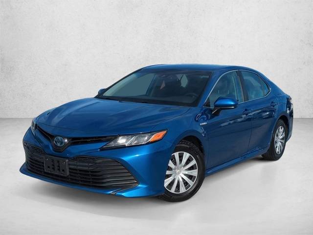 2019 Toyota Camry Hybrid LE FWD photo