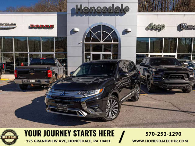 2019 Mitsubishi Outlander SE 4WD photo