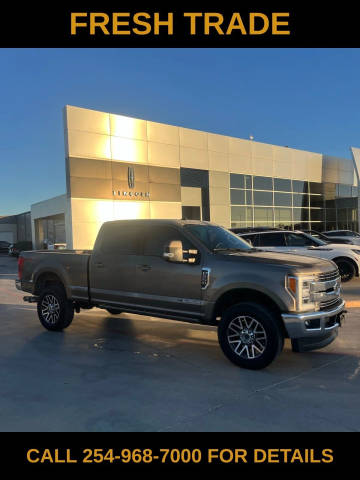 2019 Ford F-250 Super Duty LARIAT 4WD photo