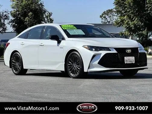 2019 Toyota Avalon Hybrid XSE FWD photo