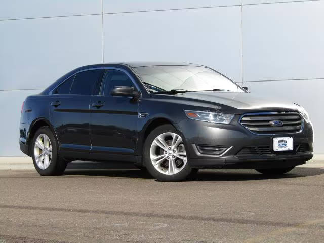 2019 Ford Taurus SEL AWD photo