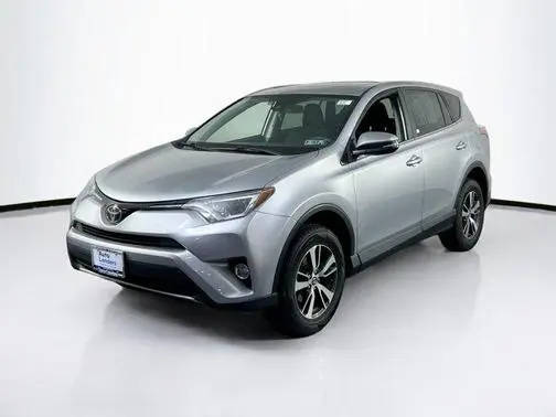 2018 Toyota RAV4 XLE AWD photo