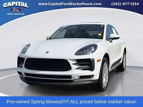2019 Porsche Macan AWD photo