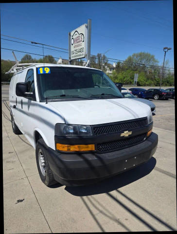 2019 Chevrolet Express Cargo RWD photo