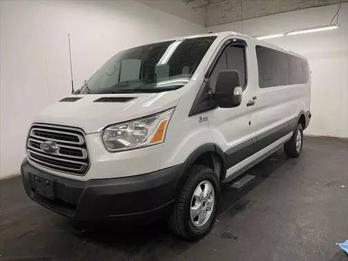 2019 Ford Transit Passenger Wagon XLT RWD photo