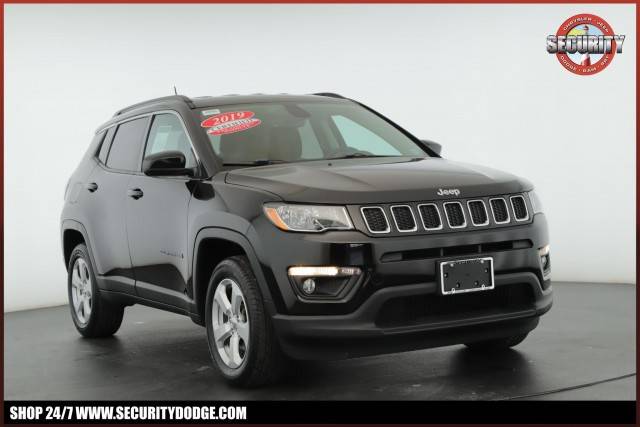 2019 Jeep Compass Latitude 4WD photo